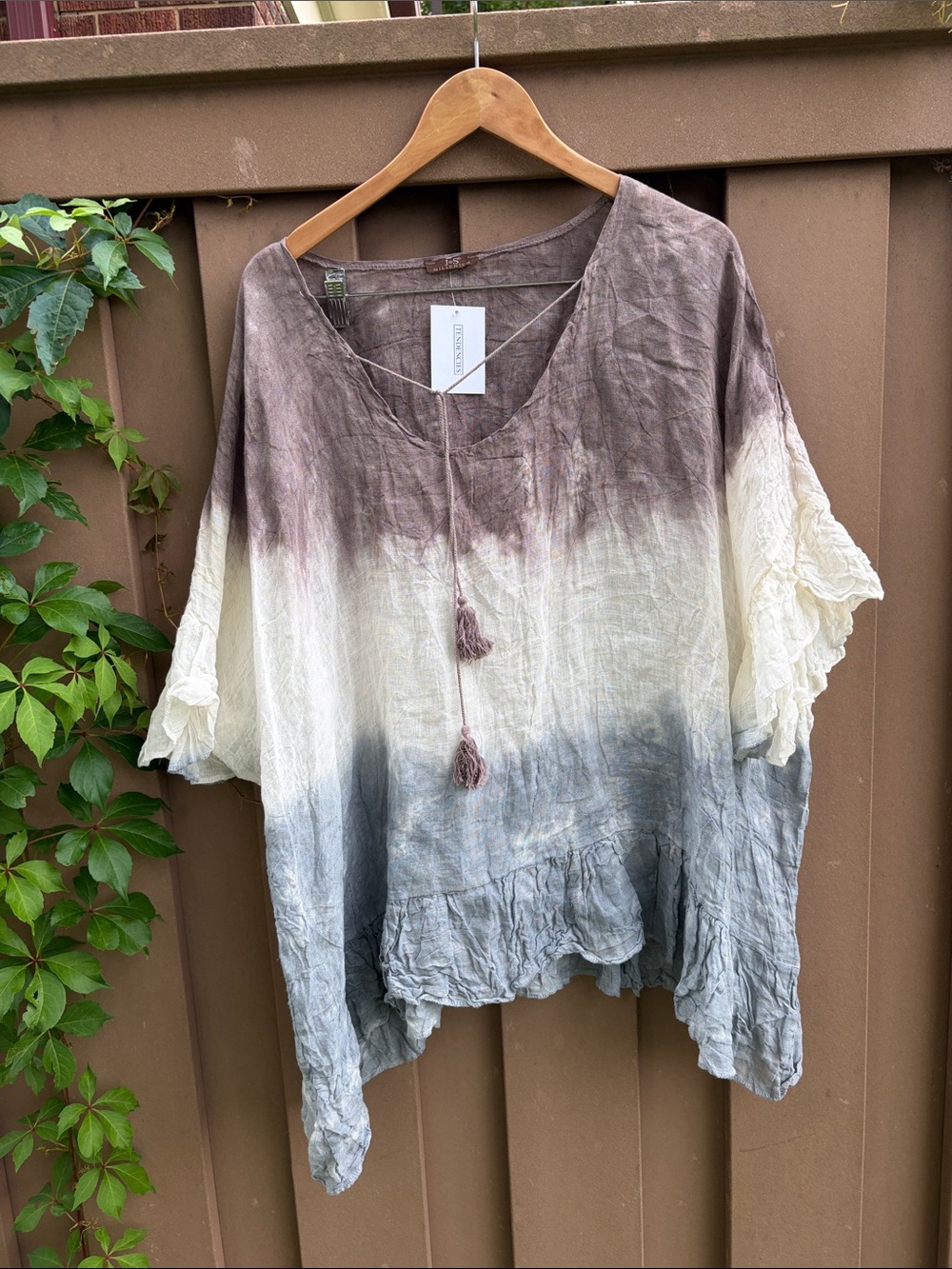 Relaxed Ombré V-Neck 100% Linen Tunic Swim Coverup with Tassels - NWT, OS